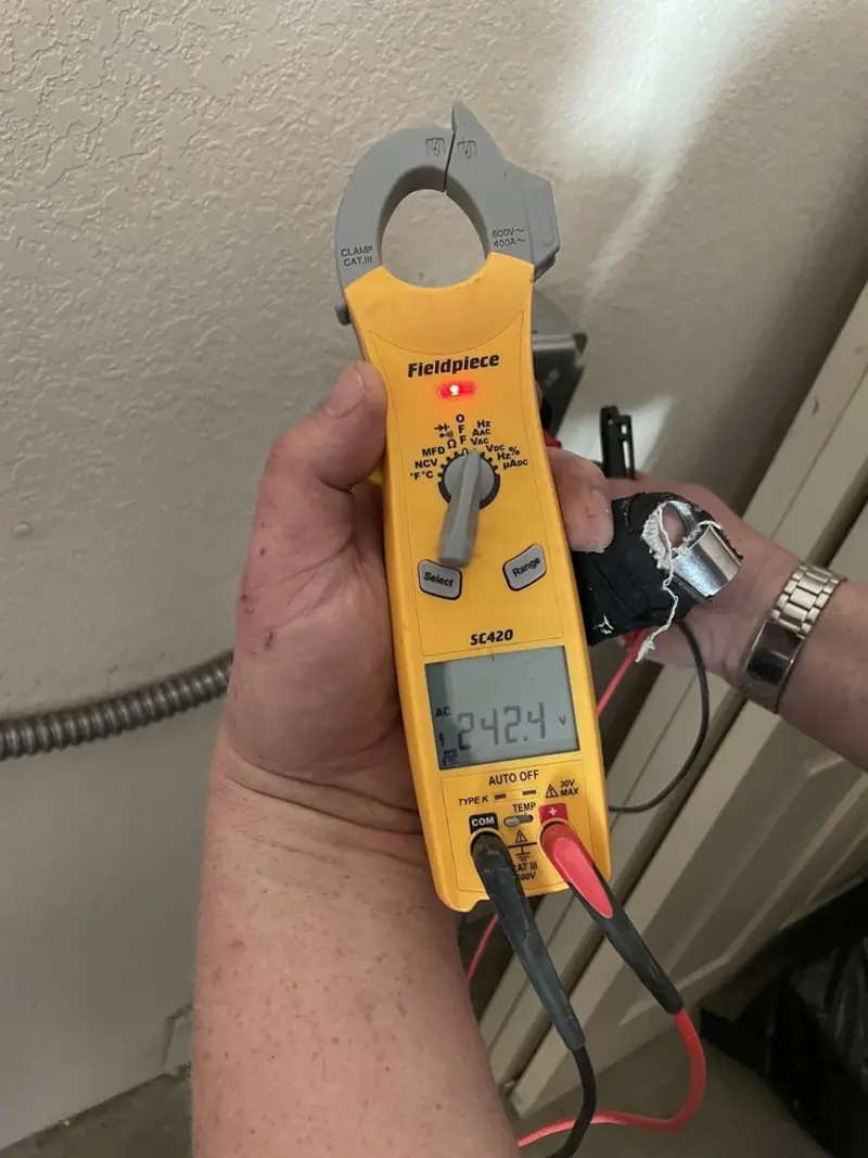 Voltage testing with clamp meter during Generator Installation in Skippack